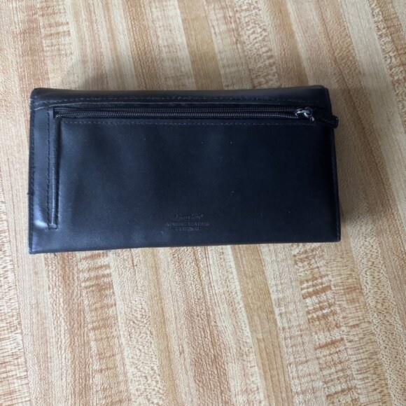 Burton Black Leather Quilted Checkbook Wallet - Picture 2 of 8